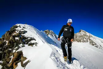 Il ghiacciaio del Morteratsch e il contesto glaciale Il ghiacciaio del Morteratsch e il contesto glaciale